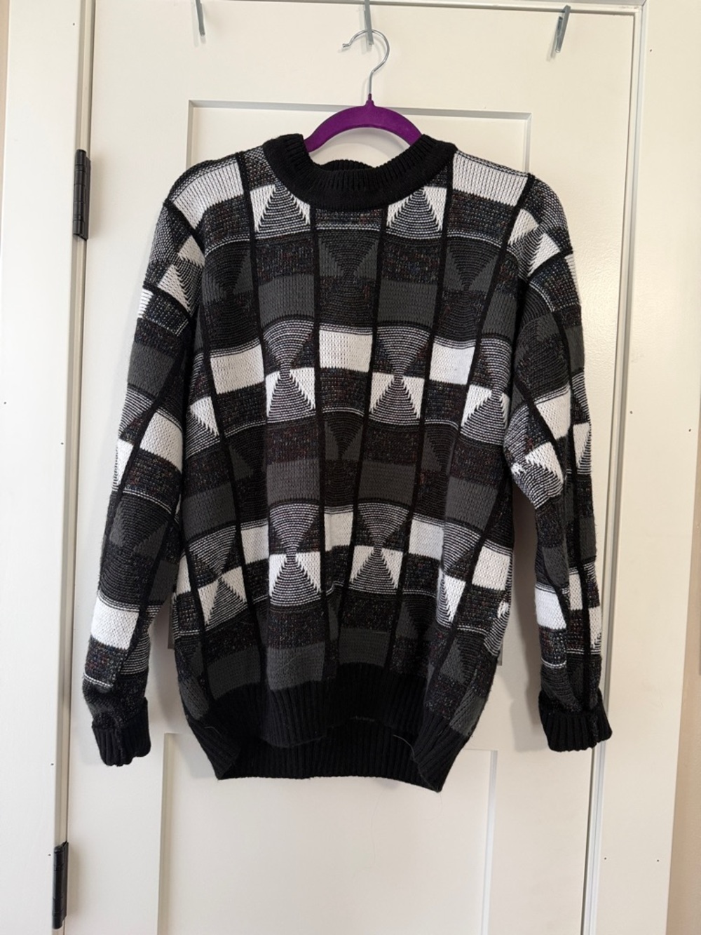 Men's Black & Gray Geometric Crewneck Sweater